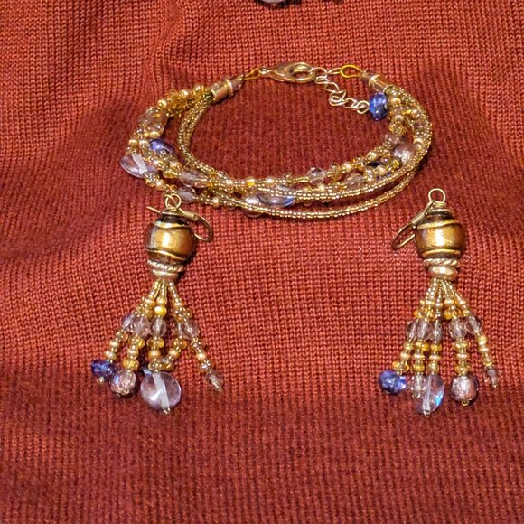 Gold and Multicolor Beaded Jewelry Set - Picture 2 of 3